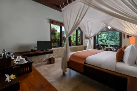 bedroom 001