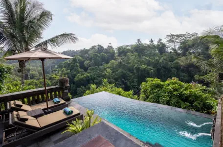 private pool 001